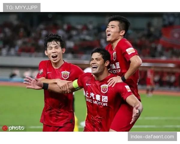 旧金山大学外线防守严密 对手三分命中率受压制